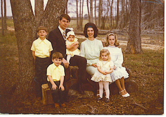 11/28 John and Dianne with Georgia, Jacob, Joshua, Jessica, and Jenny in 1979